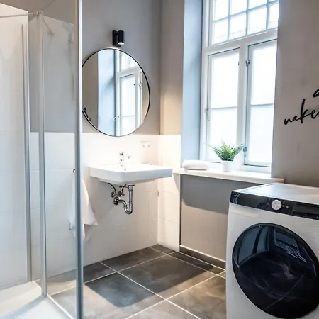 Apartment 4 - Saniertes Im Dankmalschutz - Nur Kurze Zeit Verfuegbar