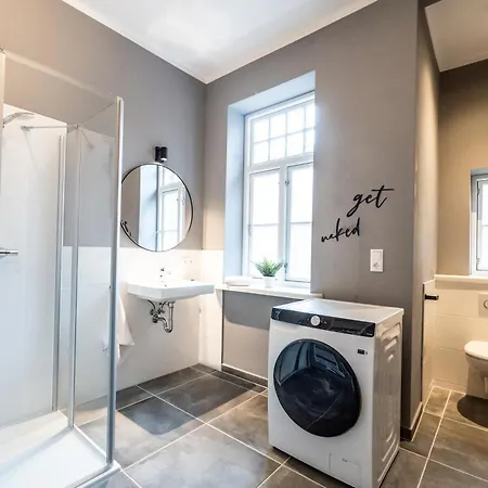 4 - Saniertes Im Dankmalschutz - Nur Kurze Zeit Verfuegbar Apartman *