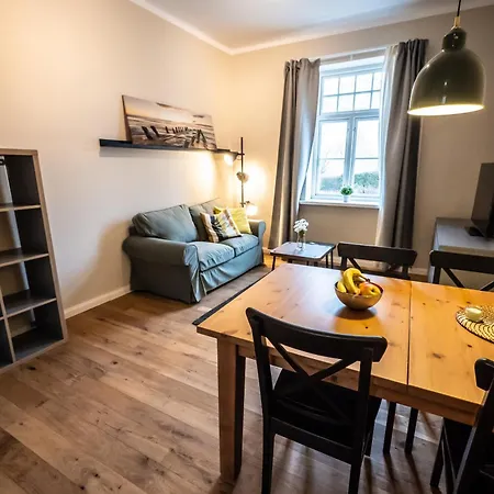 4 - Saniertes Im Dankmalschutz - Nur Kurze Zeit Verfuegbar Apartment
