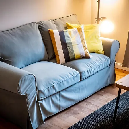 4 - Saniertes Im Dankmalschutz - Nur Kurze Zeit Verfuegbar Apartment *