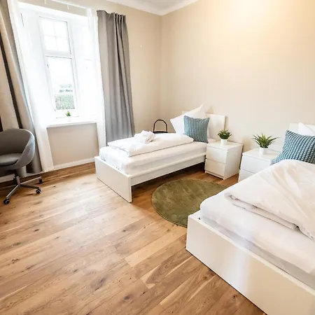 4 - Saniertes Im Dankmalschutz - Nur Kurze Zeit Verfuegbar Apartman